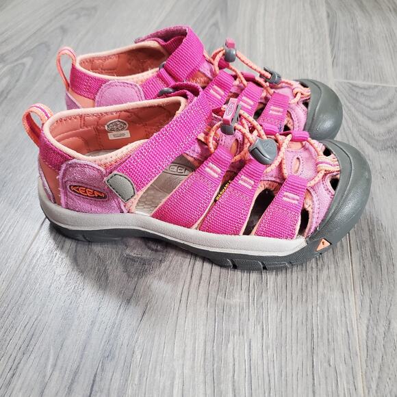 Keen Shoes Girls Size 1 Pink Sandals Newport H2 Water Hiking Outdoor Closed Toe - Picture 1 of 8
